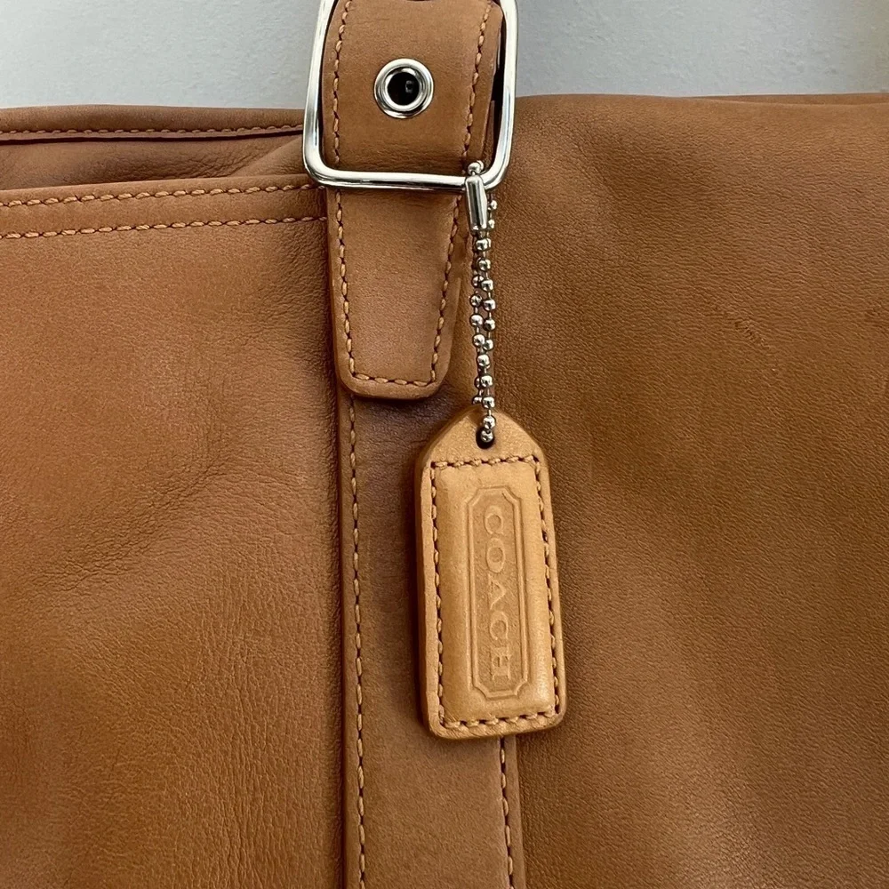 Coach Brown Leather Zip Top Double Buckle Straps - Picture 4 of 14